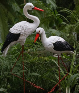 Фигурка садовая Аисты