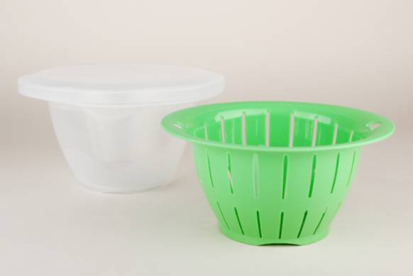 Дуршлаг пластмассовый с крышкой 2,5л